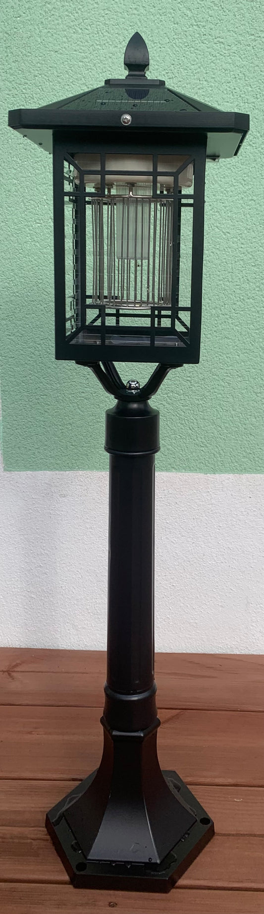 Luminaire électrique solaire anti moustique